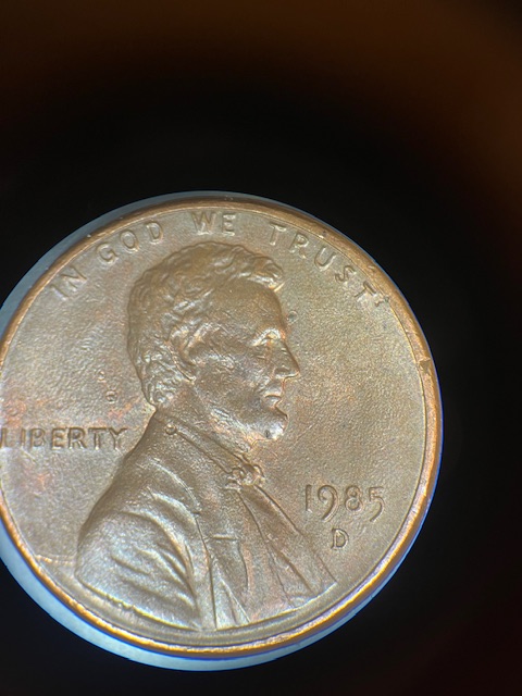 Lincoln-Memorial-Cent-1985-D--Strange-Circle-Near-Lincoln-Head